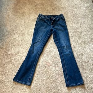 Maurices mid rise Everflex blue jeans
